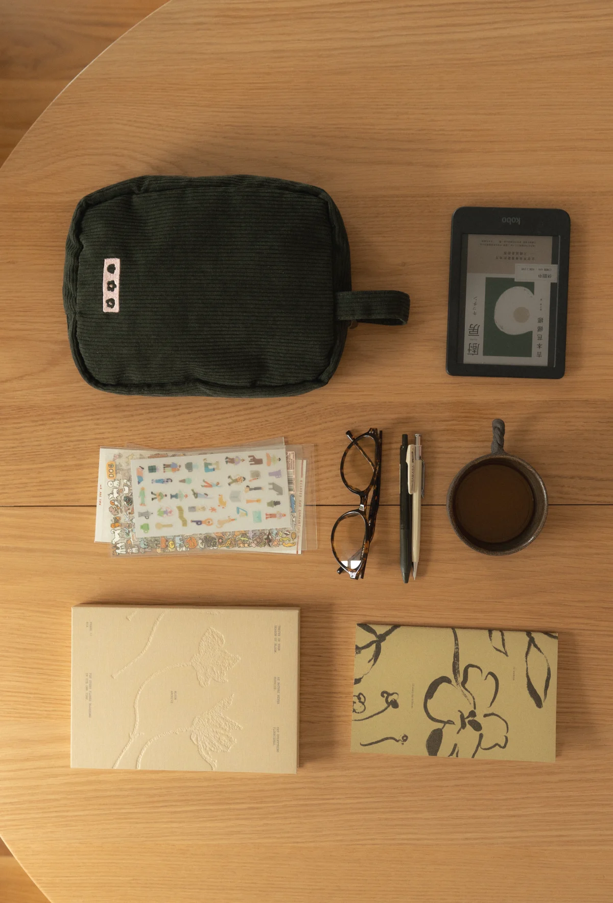 Pouch Black 02